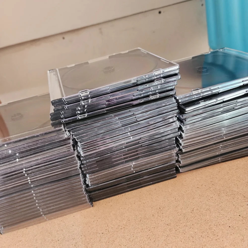 New 80 X Thin Hard Plastic CD Jewel Cases Clear Front Black Back